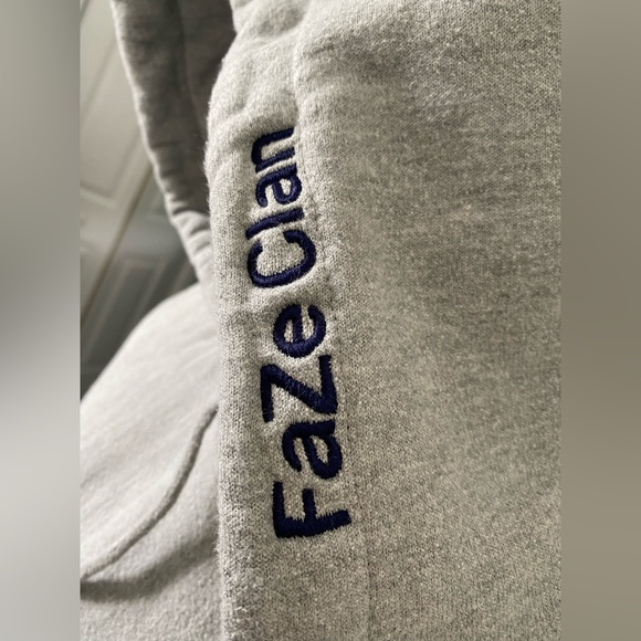 Faze x Champion hoodie - Picture 3 of 6
